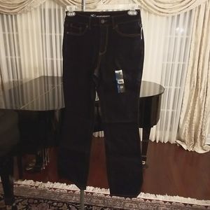 Super Dark Wash Mid Rise Bootcut Stretch Denim Jeans. Midnight Color. NWT